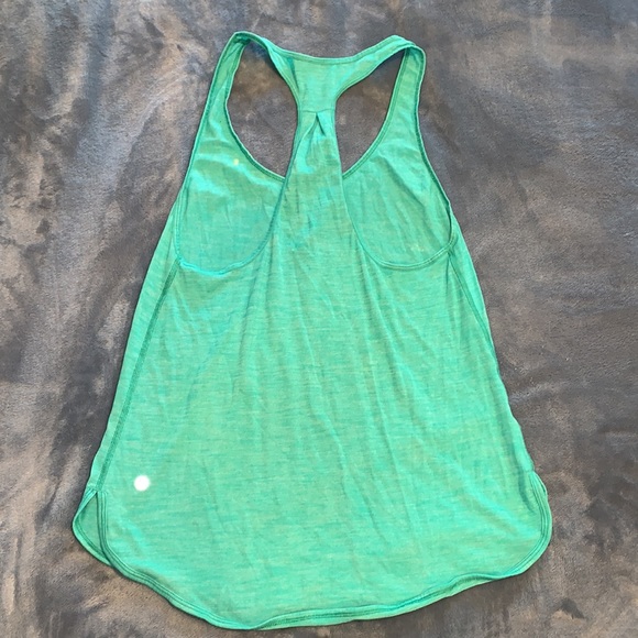 Lululemon workout tank top - Picture 2 of 3
